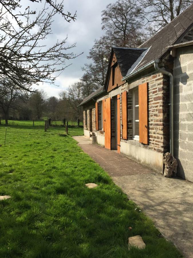 La Petite Maison O Bord De L'Eau Bernieres-le-Patry Exteriör bild